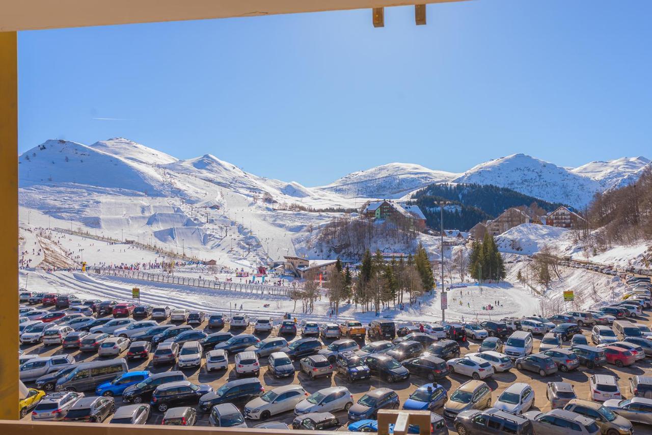 Zona Portici Apartment ปราโตเนโวโซ ภายนอก รูปภาพ