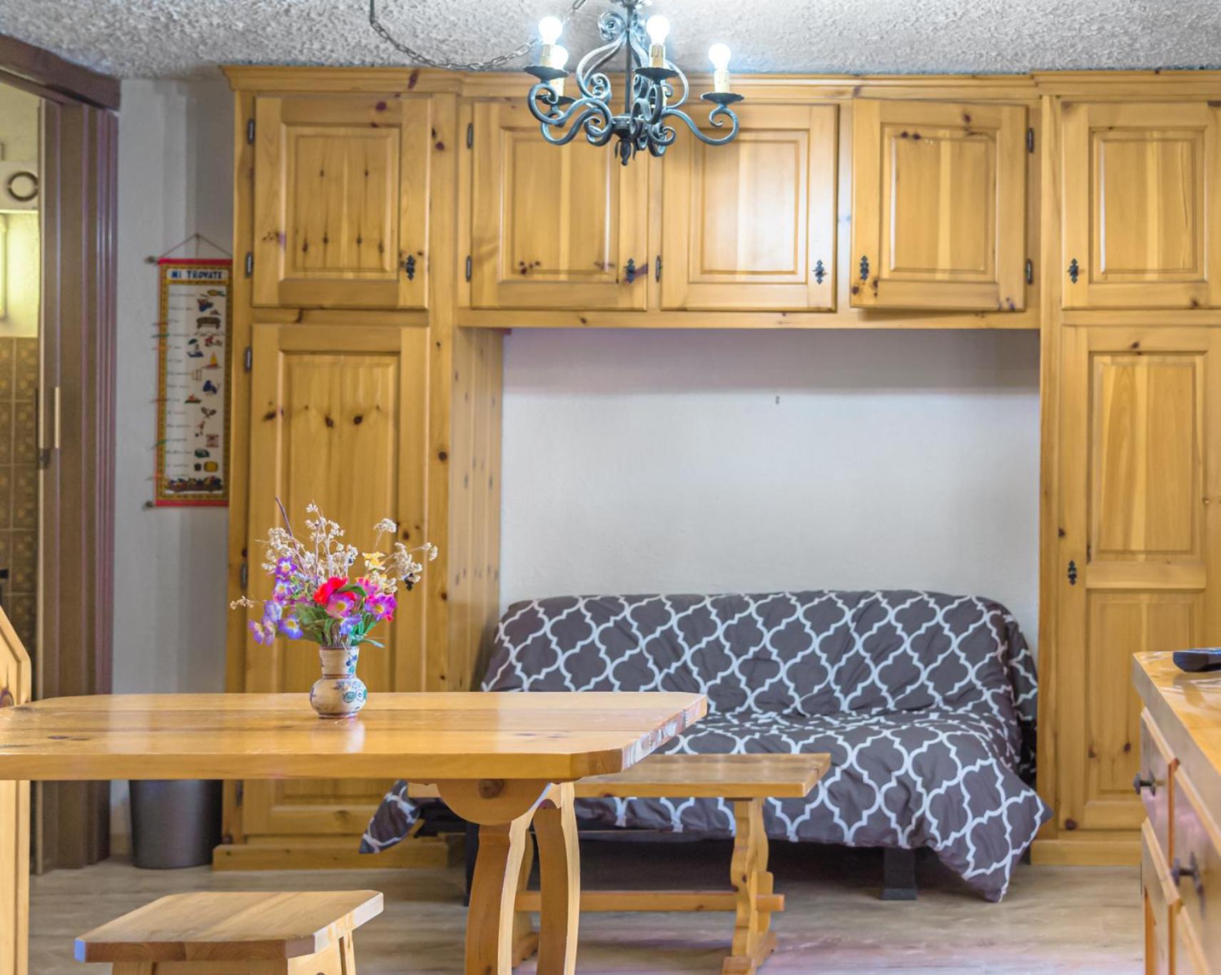 Zona Portici Apartment ปราโตเนโวโซ ภายนอก รูปภาพ
