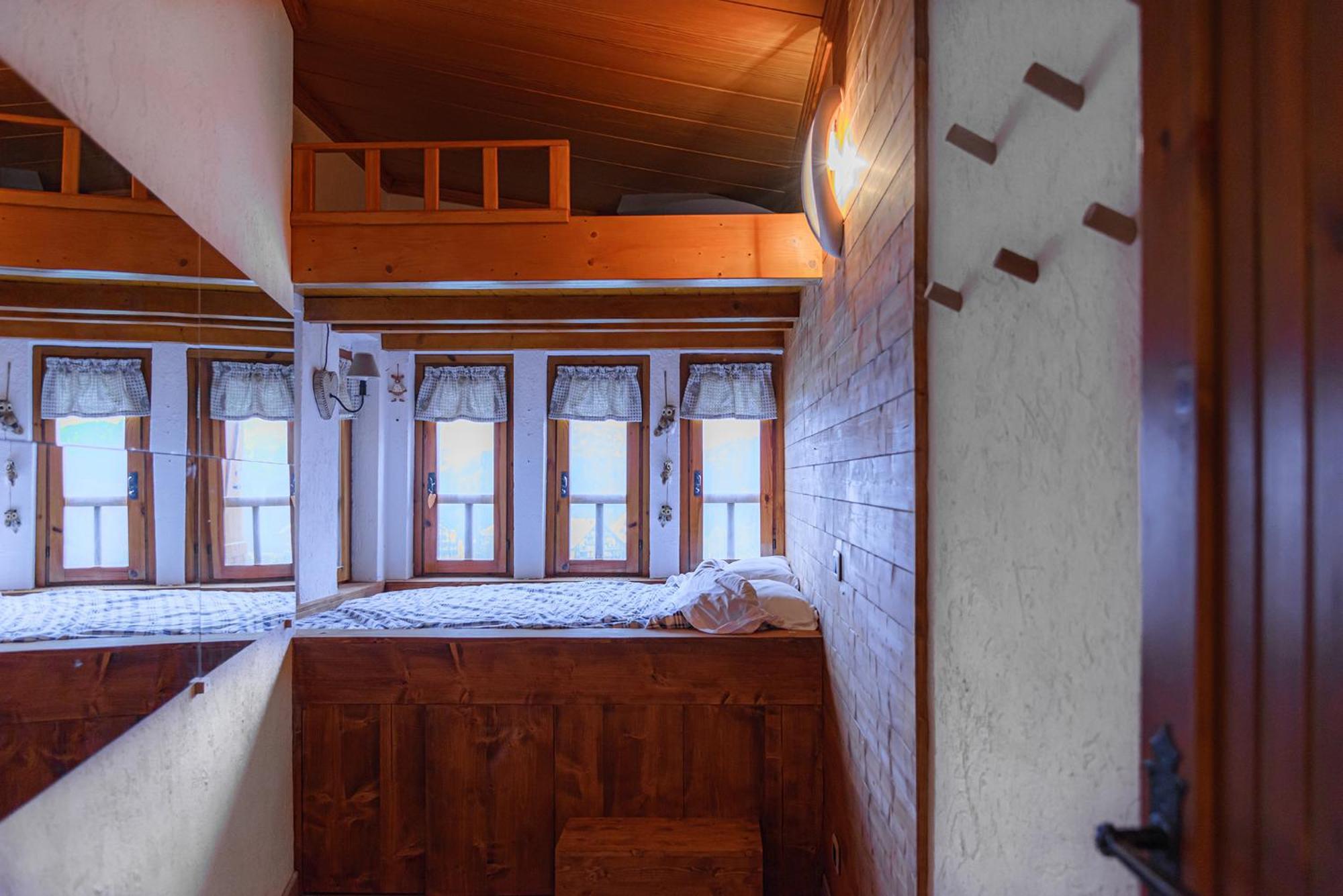 Zona Portici Apartment ปราโตเนโวโซ ห้อง รูปภาพ