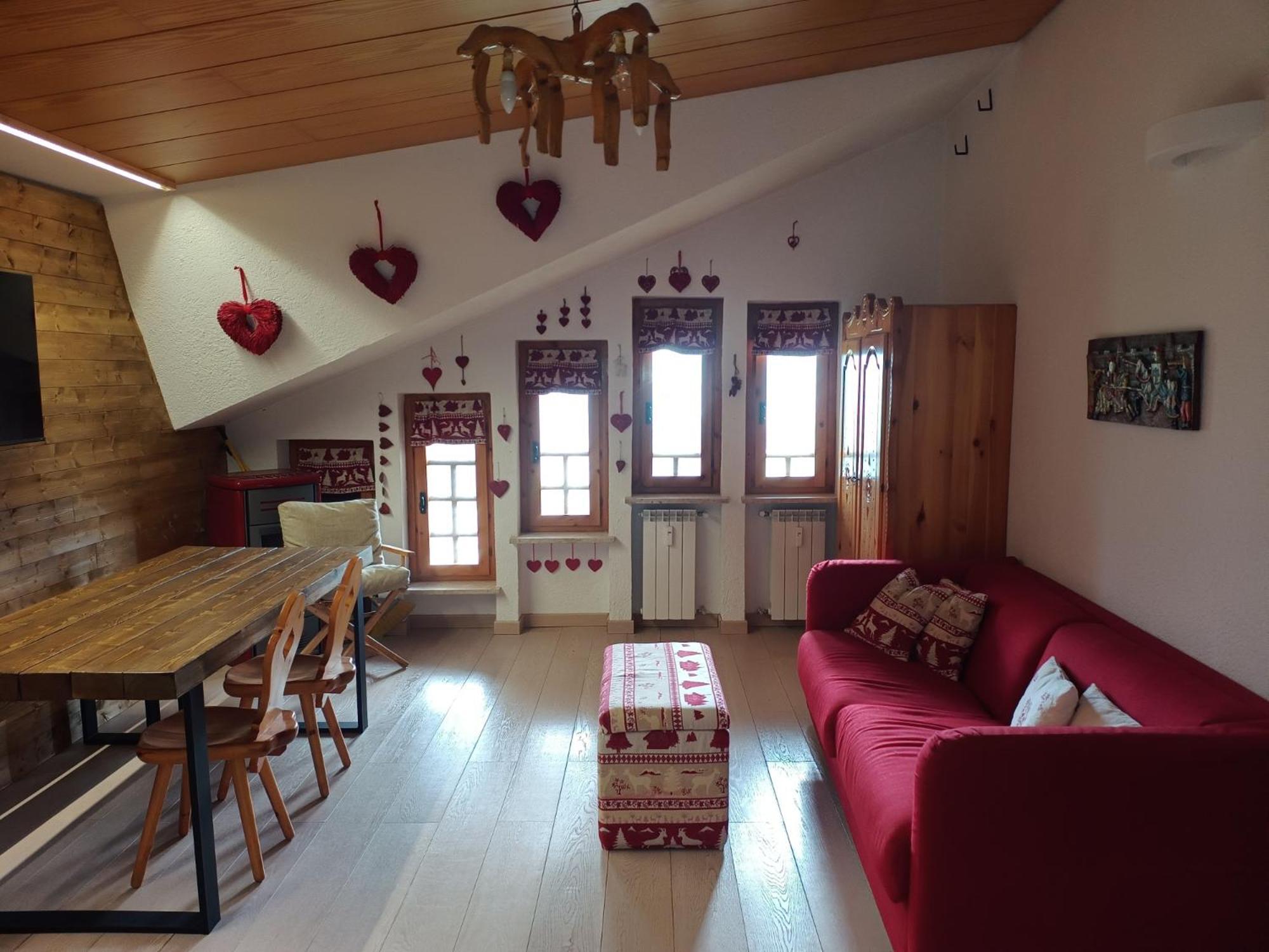 Zona Portici Apartment ปราโตเนโวโซ ภายนอก รูปภาพ