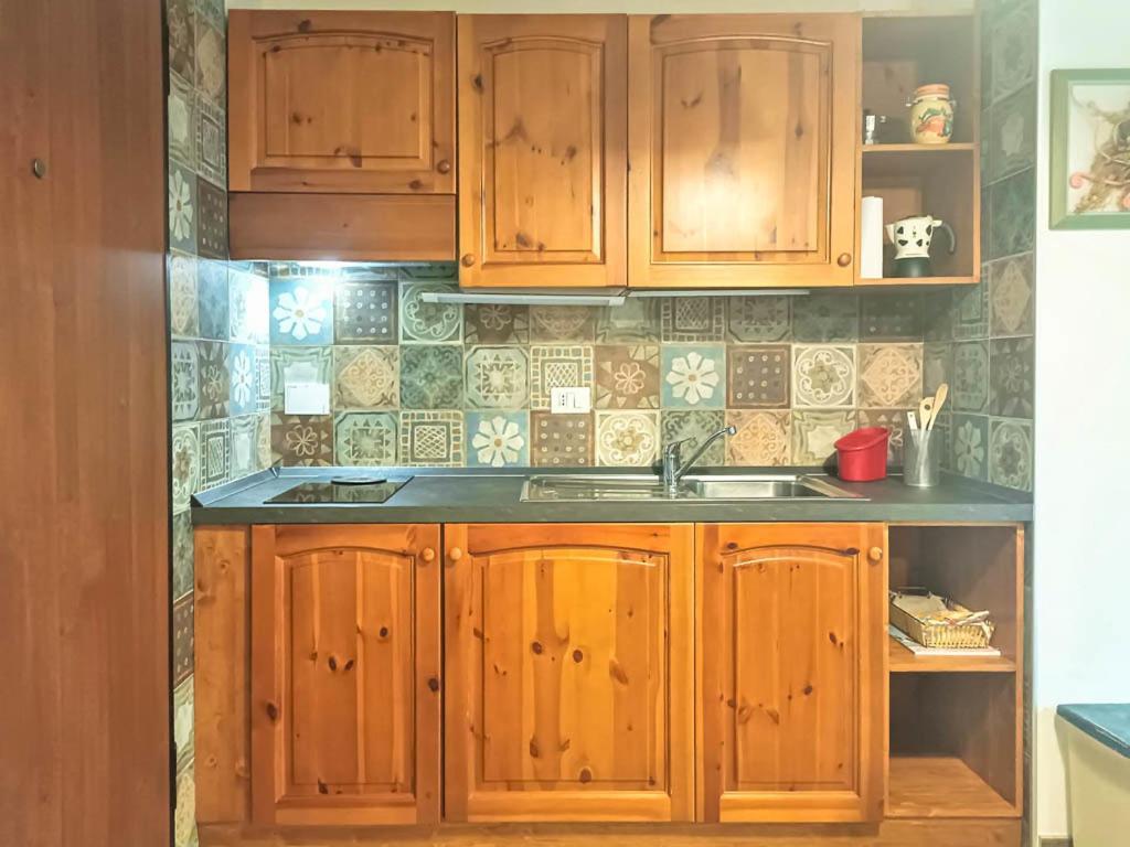 Zona Portici Apartment ปราโตเนโวโซ ภายนอก รูปภาพ