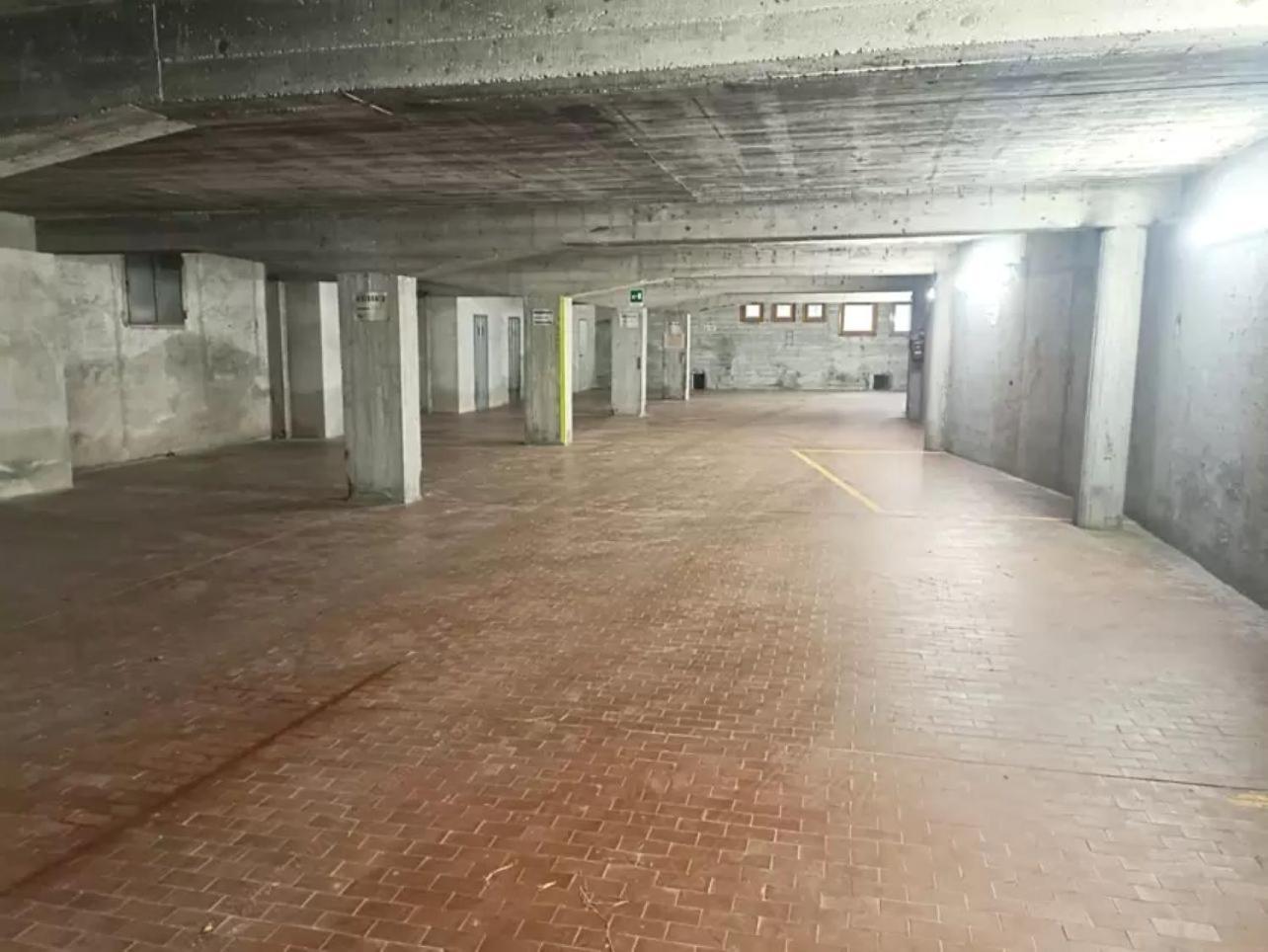 Zona Portici Apartment ปราโตเนโวโซ ภายนอก รูปภาพ