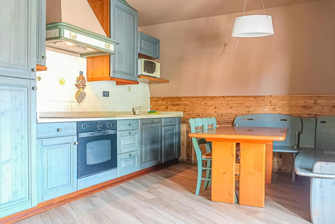 Zona Portici Apartment ปราโตเนโวโซ ภายนอก รูปภาพ